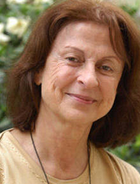 صورة المؤلف مي منسي